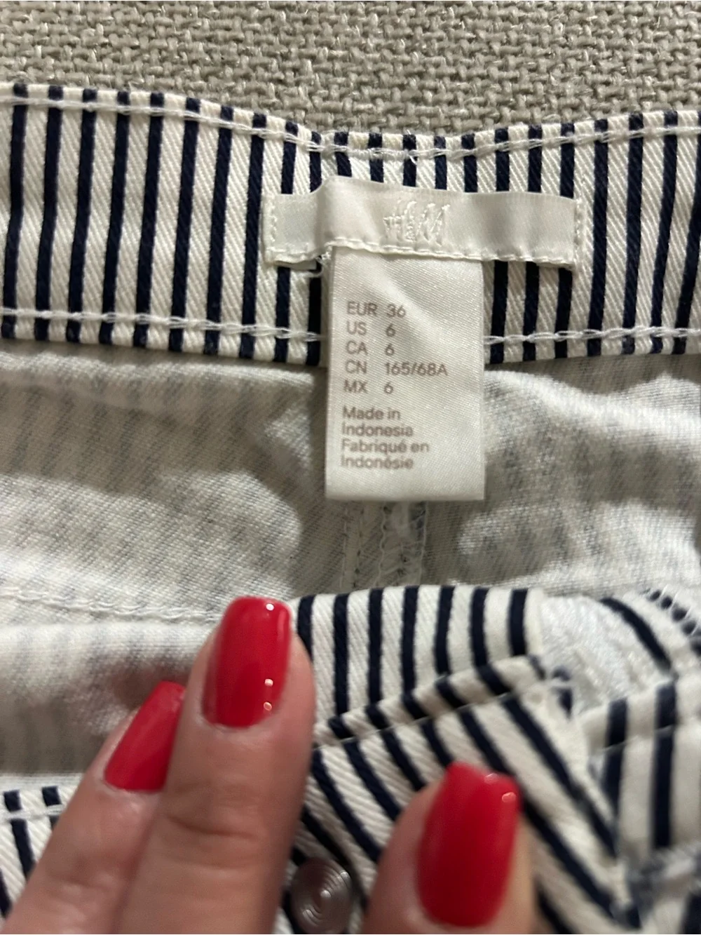 H&M Black & White Striped Denim Short Shorts - Picture 3 of 3